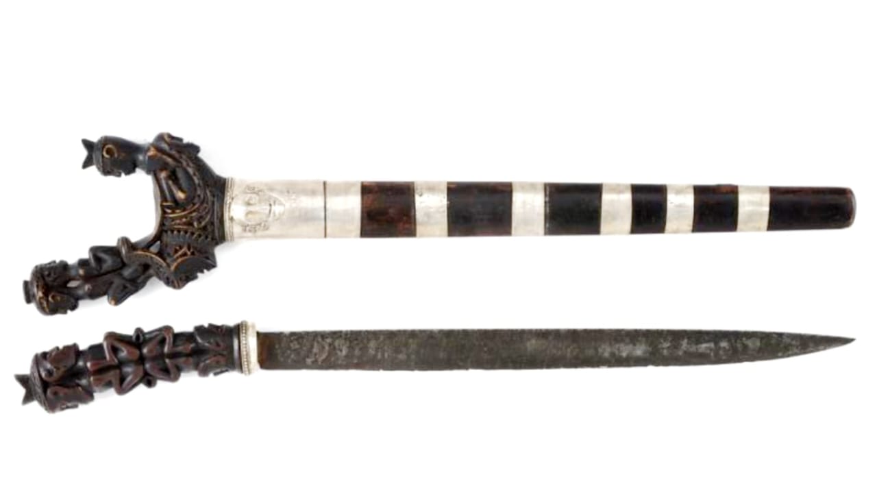 15 Senjata Tradisional Batak di Danau Toba & Medan, Sumatera Utara