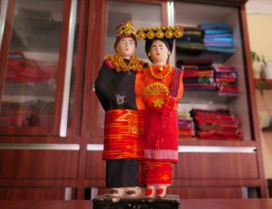 10 Baju Adat Batak di Danau Toba & Medan, Pakaian Tradisional Suku ...